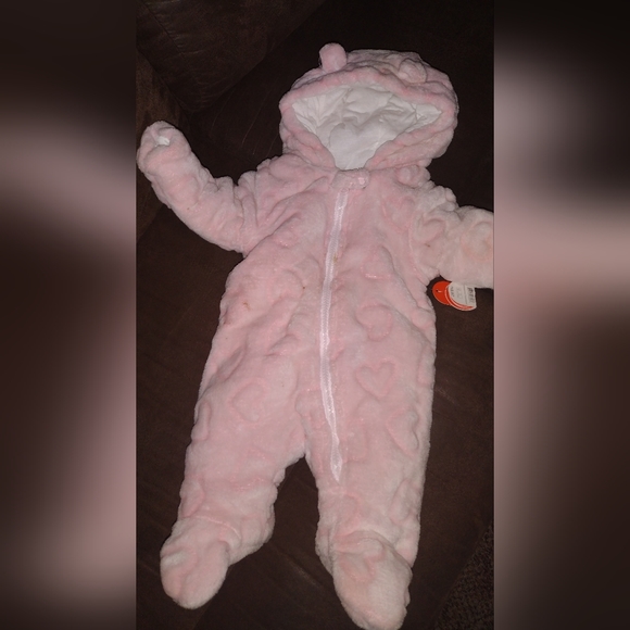 Baby girl stuff 🩷👣 - Picture 5 of 7